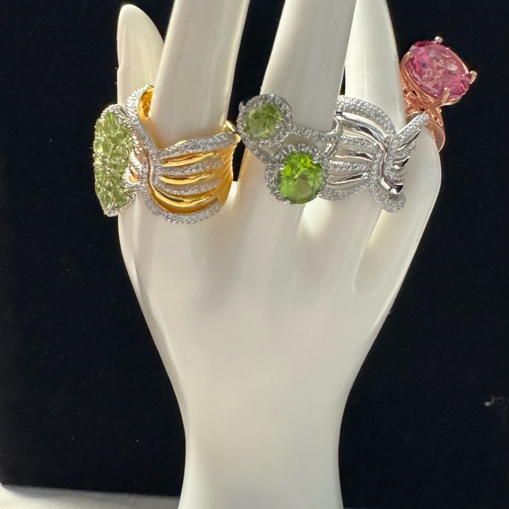 #3 BUNDLE Five (5) Beautiful Rings. size 8 Sharing personal jewelr… - Picture 6 of 6